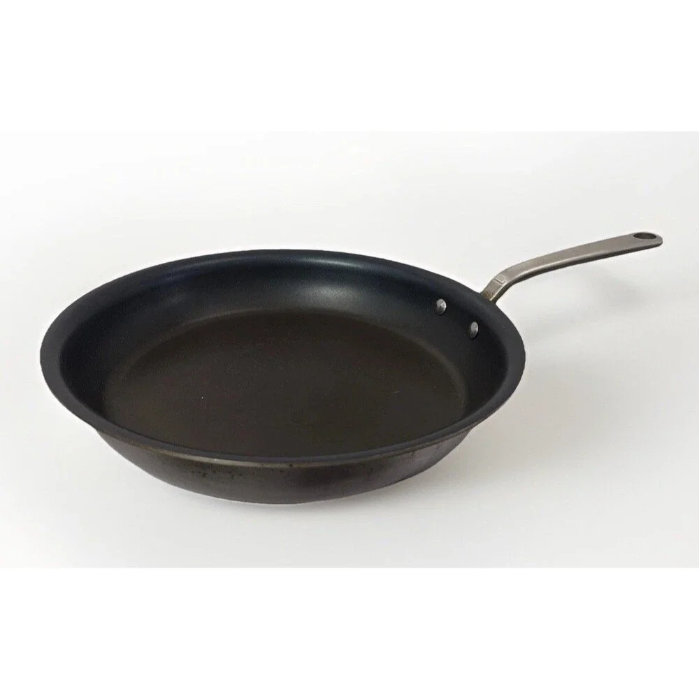 Made In Cookware 12 Inch Nonstick Sauté Pan used 12”